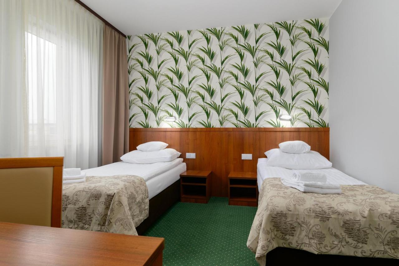 Hotel Zielony Poznan Ngoại thất bức ảnh
