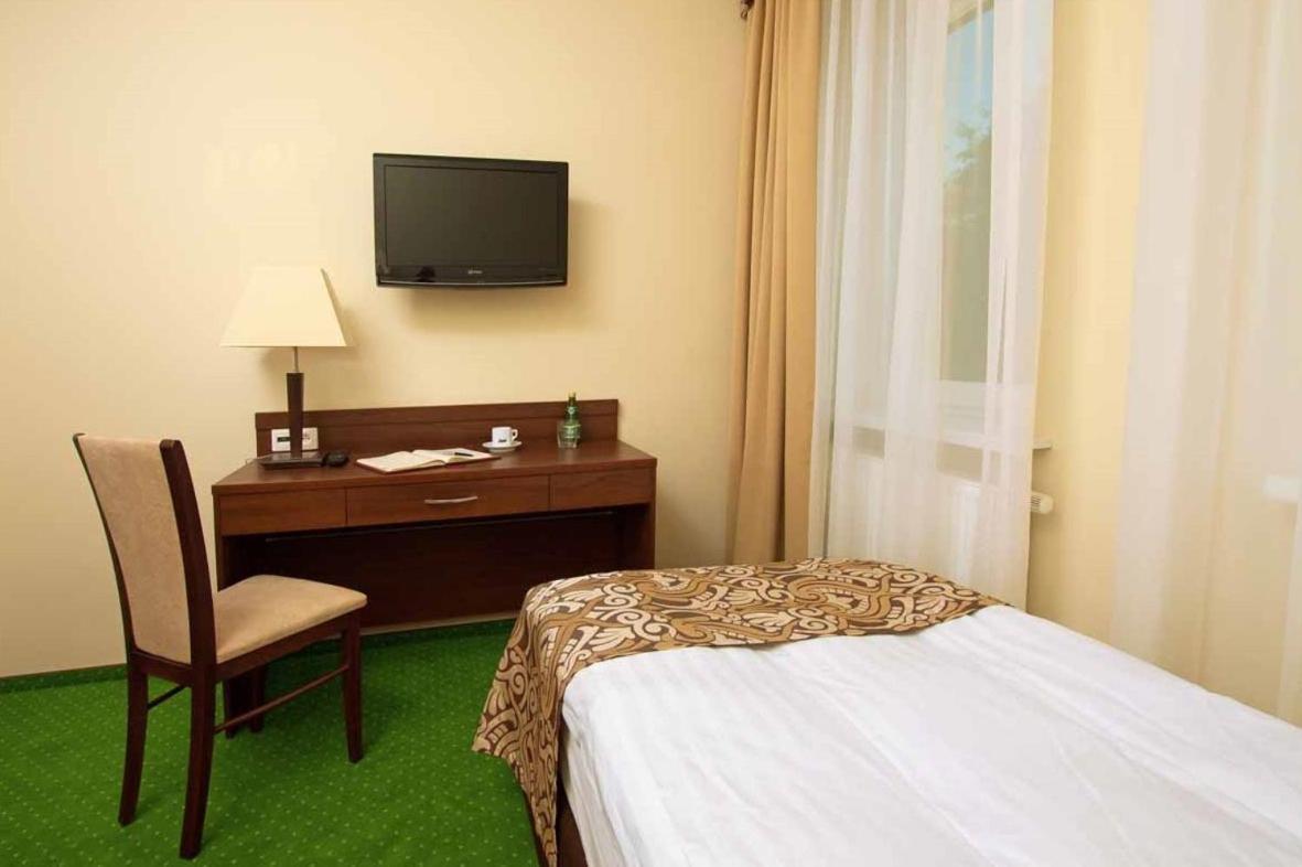 Hotel Zielony Poznan Ngoại thất bức ảnh