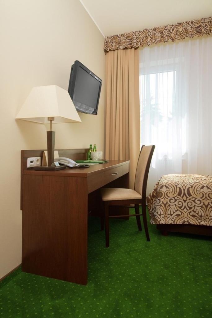 Hotel Zielony Poznan Ngoại thất bức ảnh