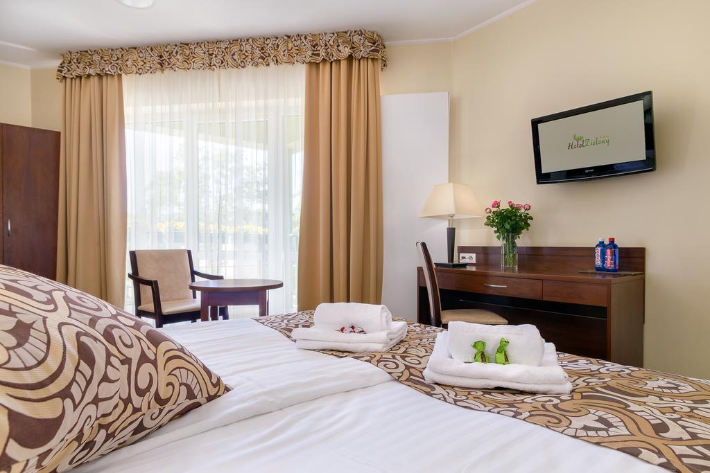 Hotel Zielony Poznan Ngoại thất bức ảnh