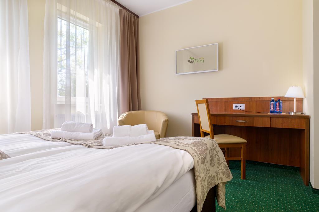 Hotel Zielony Poznan Ngoại thất bức ảnh